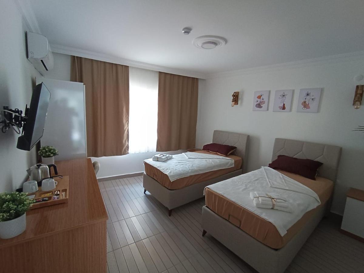 Otelia Pansiyon Ayvalı Exterior foto